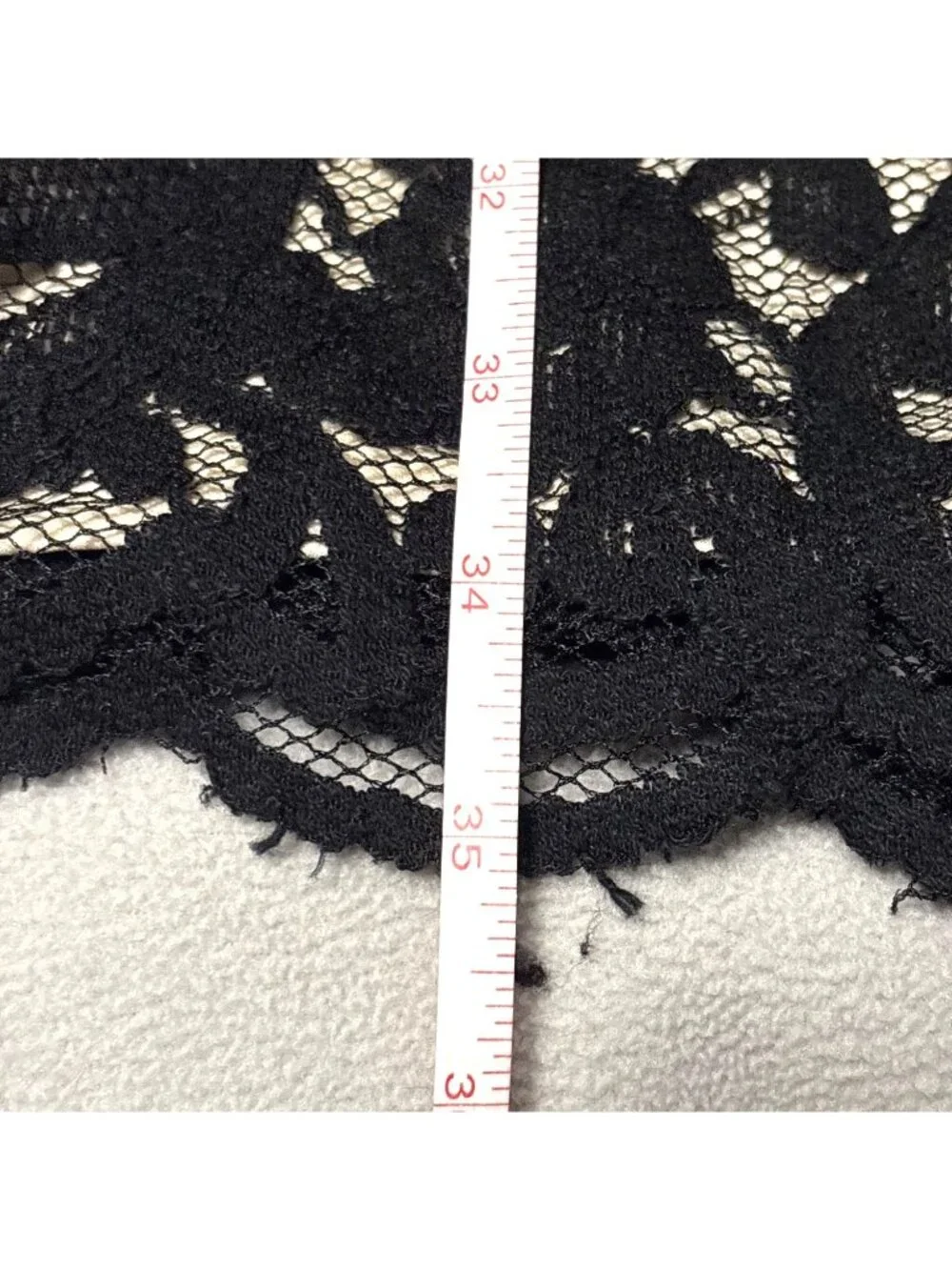 Black Lace Vince Camuto Cocktail Dress With 3/4 Bell Sleeves & V-Neckline Size 1 - Picture 8 of 8